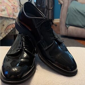 Bates Glossy Black Men's Oxfords